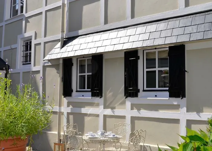 別荘 Le Petit Maur